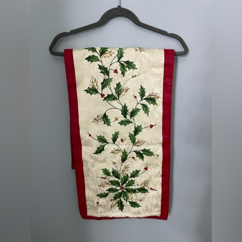 Vintage Christmas Table‎ Runner Reversible - OS